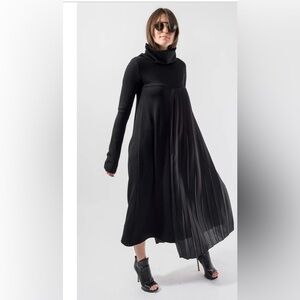 FloAtelier Handmade maxi knit sweater dress satin pleats uneven hem M black